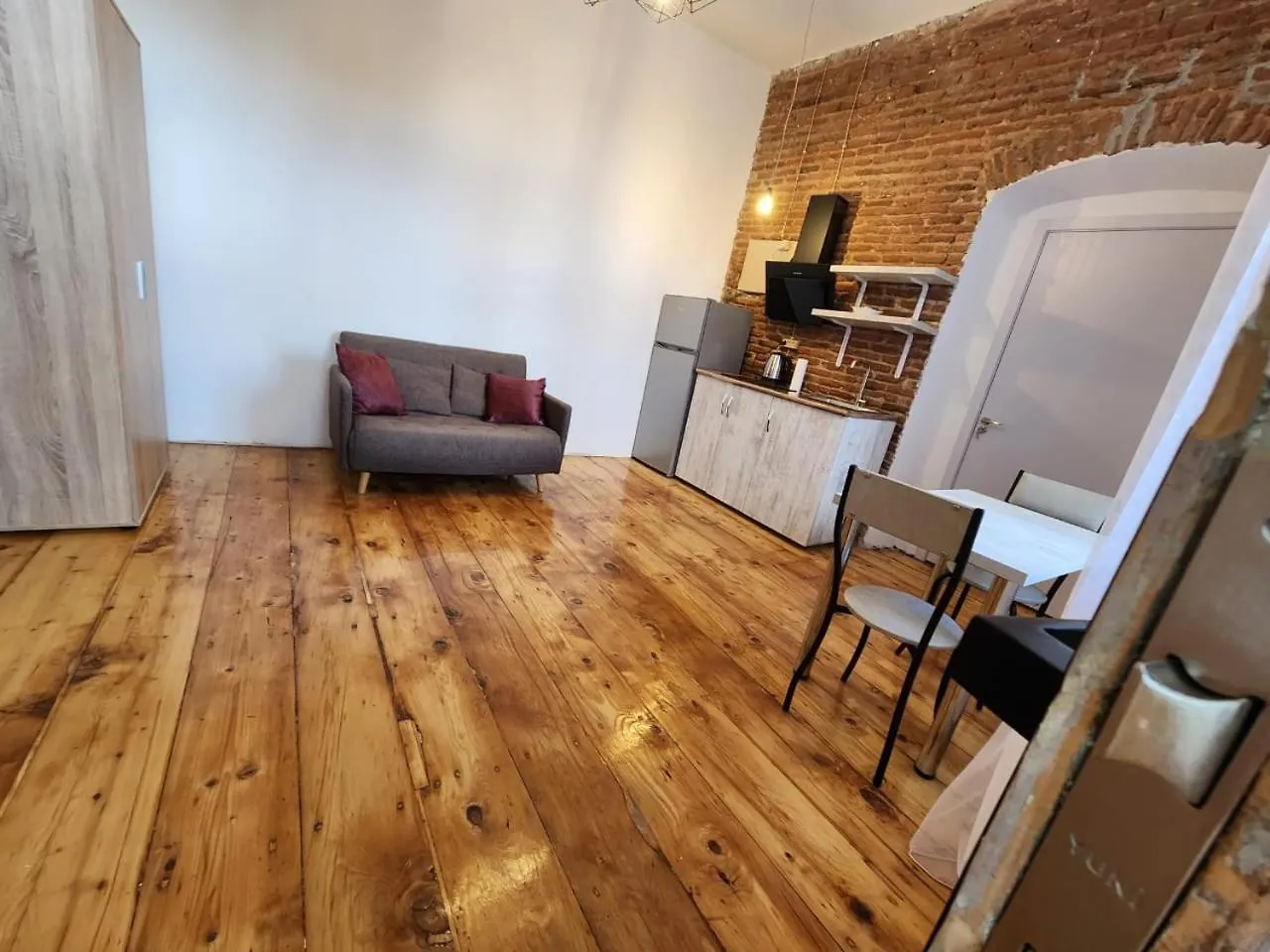 Cozy Apartment In Old Tbilisi